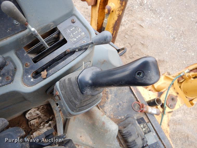 image for item EZ9845 2001 Caterpillar 420D backhoe