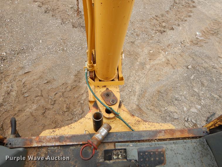 image for item EZ9845 2001 Caterpillar 420D backhoe