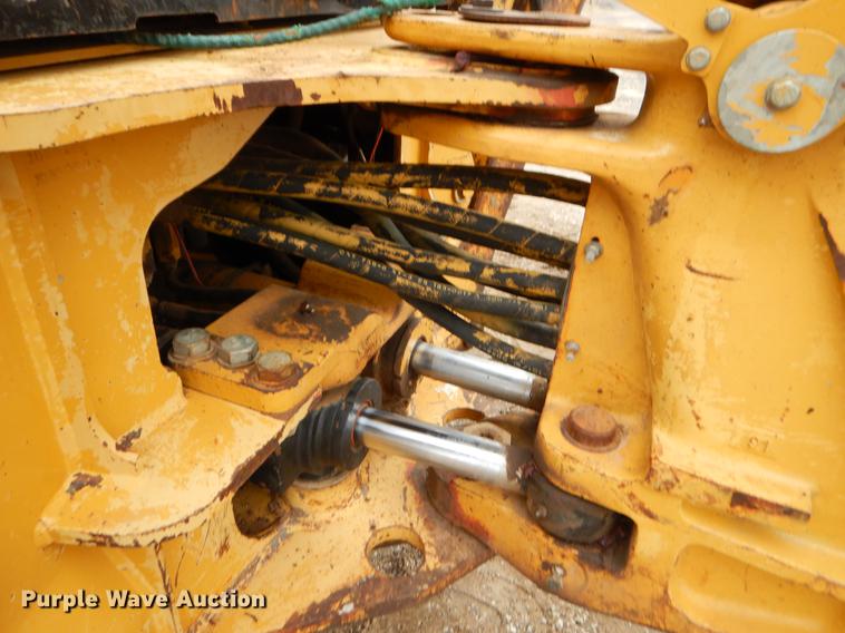 image for item EZ9845 2001 Caterpillar 420D backhoe