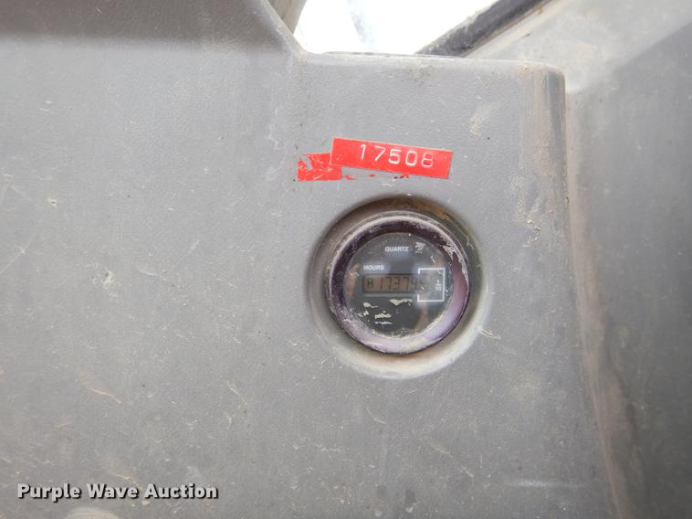 image for item EZ9848 2001 Kobelco SK210LC excavator