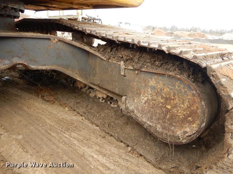 image for item EZ9848 2001 Kobelco SK210LC excavator