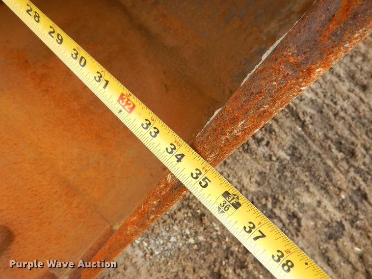 image for item EZ9849 2004 Kobleco SK200SRLC excavator