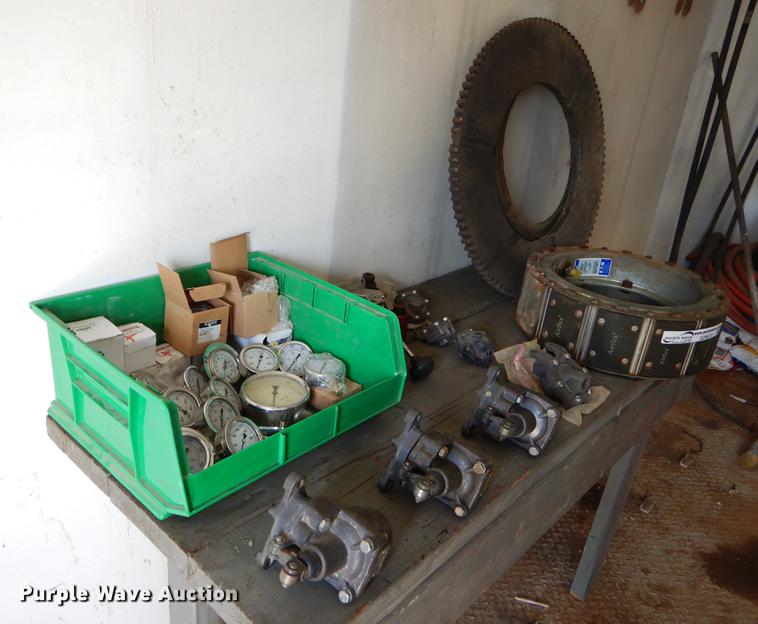 image for item EZ9873 Oil field rig equipment