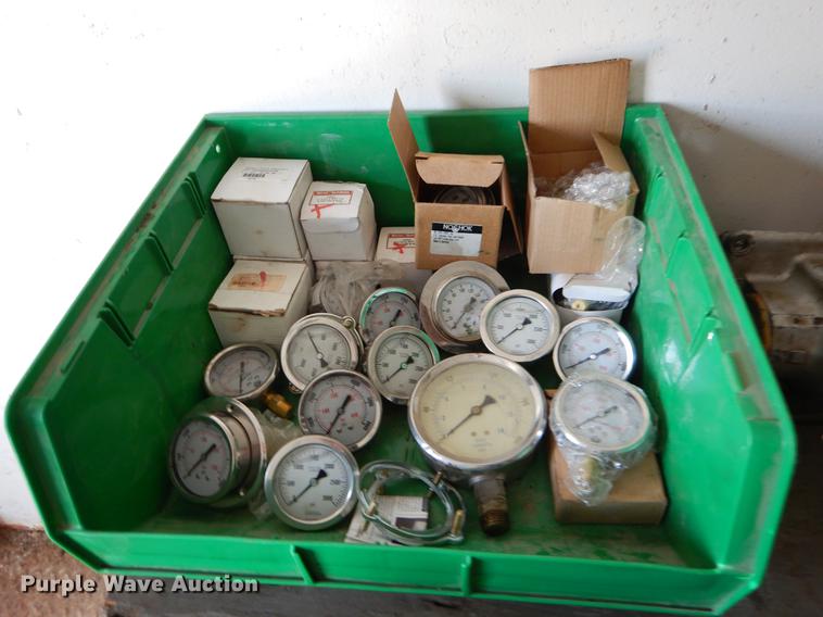 image for item EZ9873 Oil field rig equipment