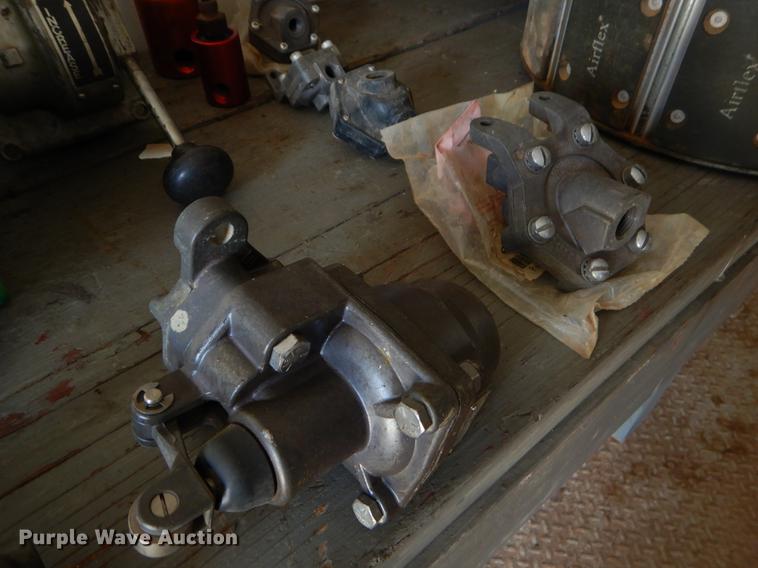 image for item EZ9873 Oil field rig equipment