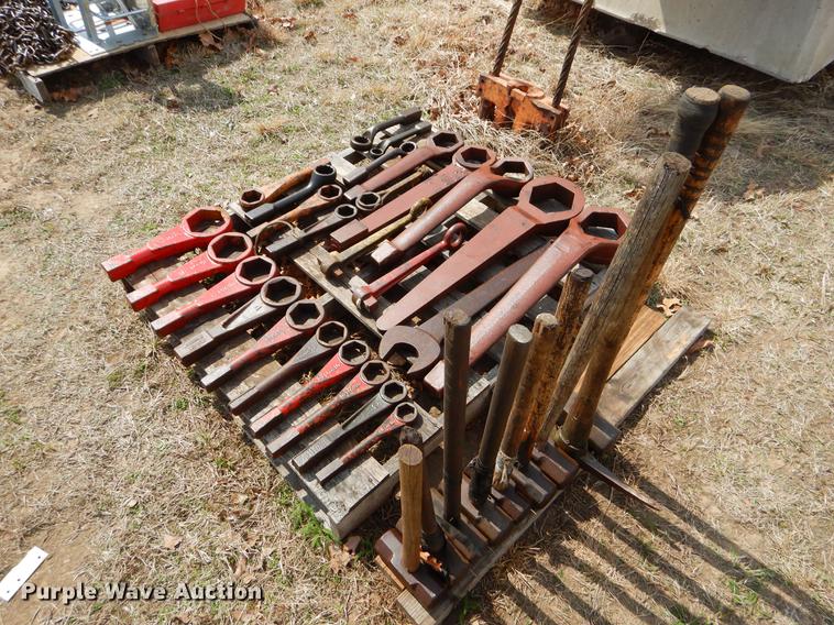 image for item EZ9880 Tools