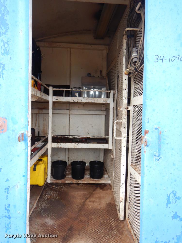 image for item EZ9906 Oil field dog house