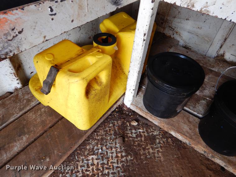 image for item EZ9906 Oil field dog house