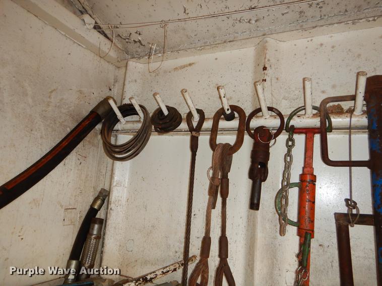 image for item EZ9906 Oil field dog house