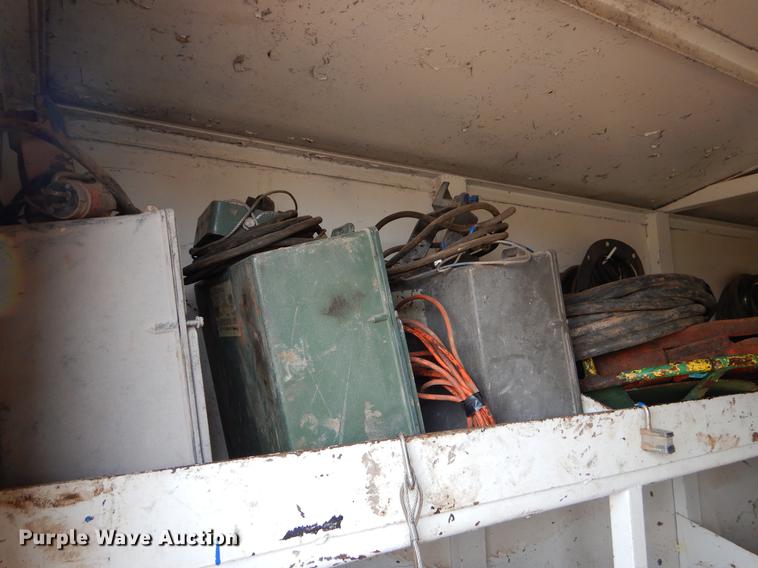 image for item EZ9907 Oil field dog house