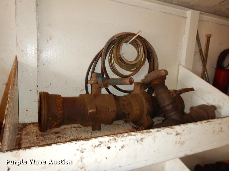 image for item EZ9907 Oil field dog house