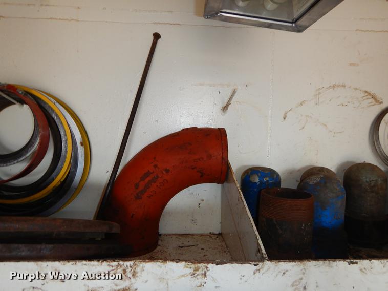 image for item EZ9907 Oil field dog house