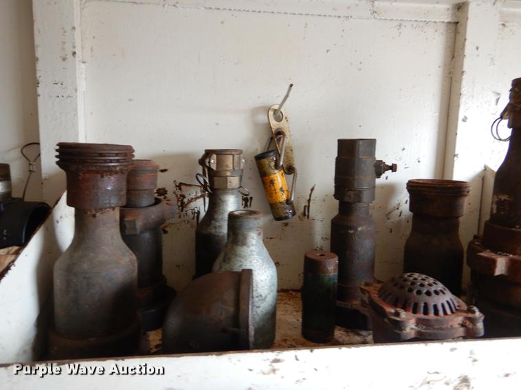 image for item EZ9907 Oil field dog house