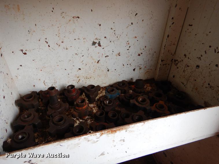 image for item EZ9907 Oil field dog house