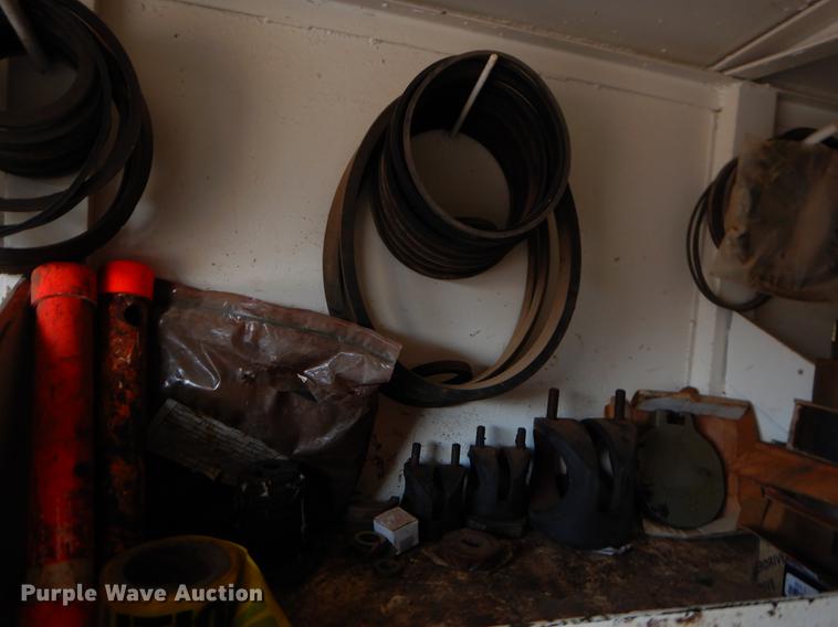 image for item EZ9907 Oil field dog house