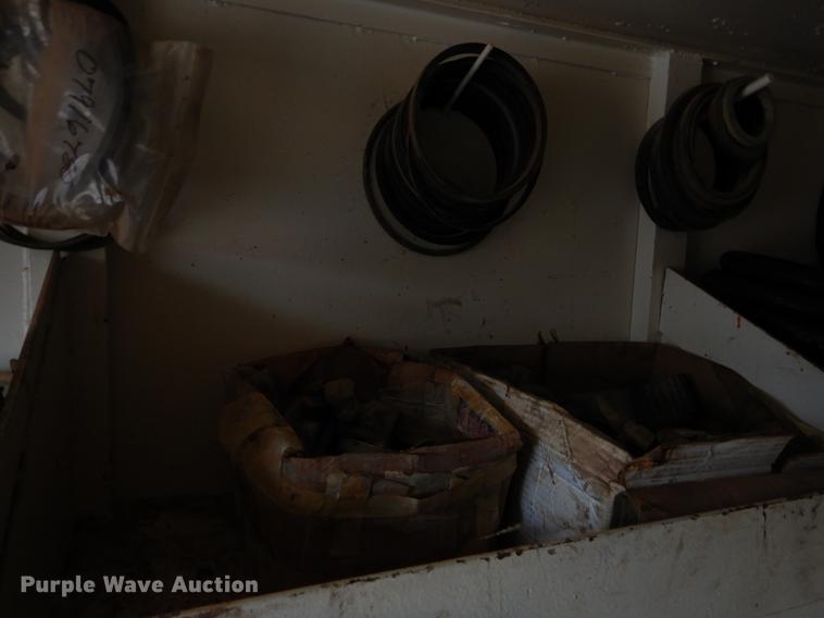 image for item EZ9907 Oil field dog house