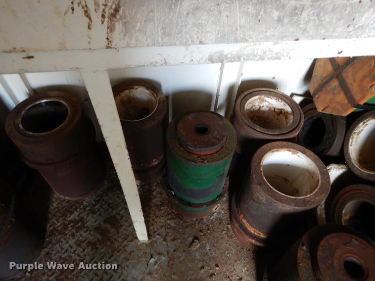 image for item EZ9907 Oil field dog house