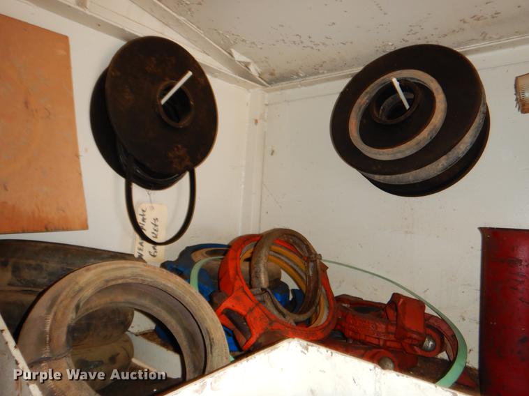 image for item EZ9907 Oil field dog house