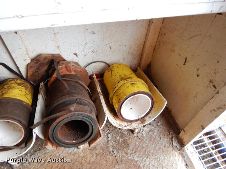 image for item EZ9907 Oil field dog house