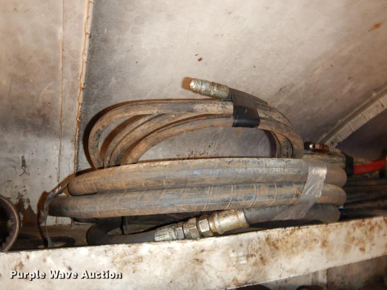 image for item EZ9908 Oil field dog house