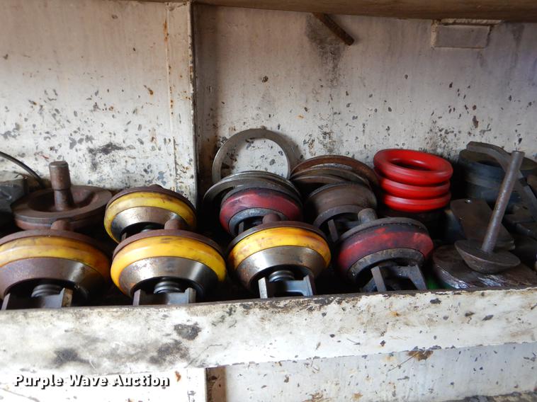 image for item EZ9908 Oil field dog house