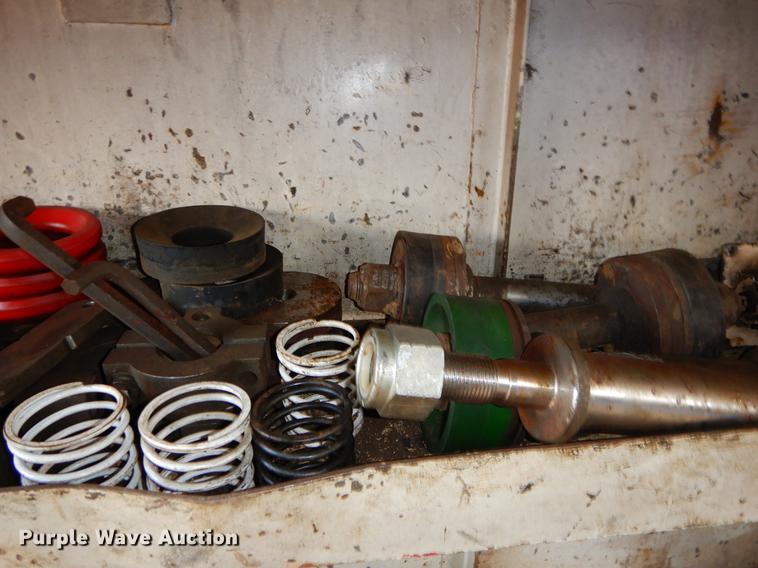 image for item EZ9908 Oil field dog house