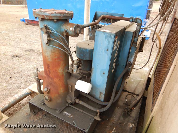 image for item EZ9908 Oil field dog house