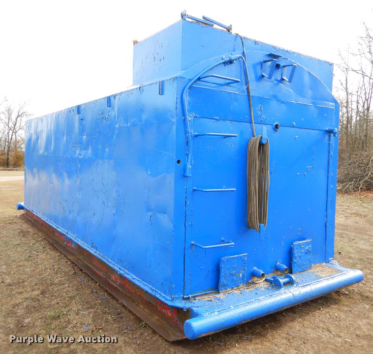 image for item EZ9909 Oil field dog house