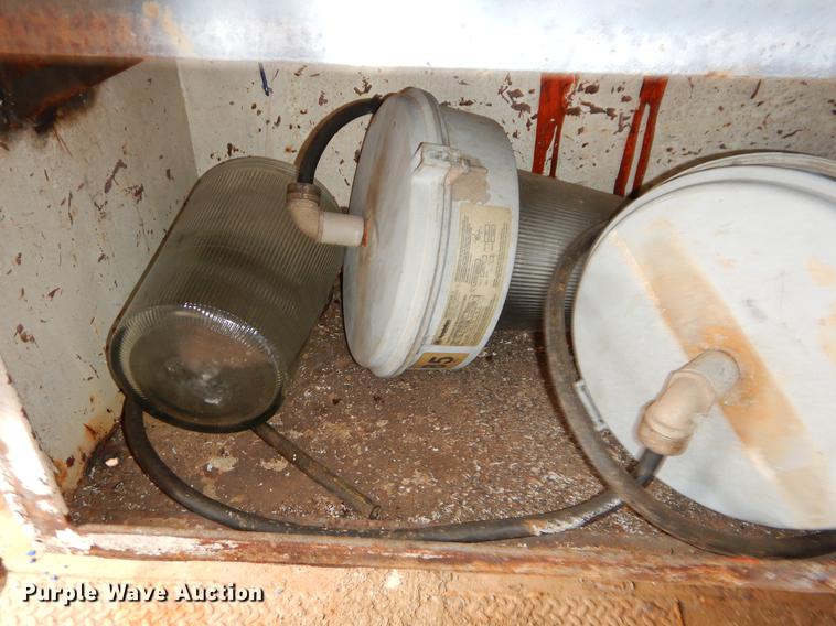 image for item EZ9909 Oil field dog house