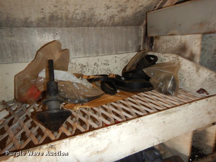 image for item EZ9909 Oil field dog house