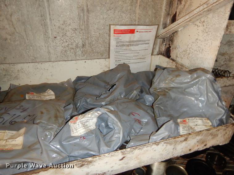 image for item EZ9909 Oil field dog house