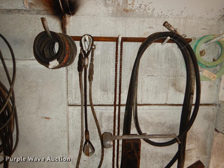 image for item EZ9909 Oil field dog house