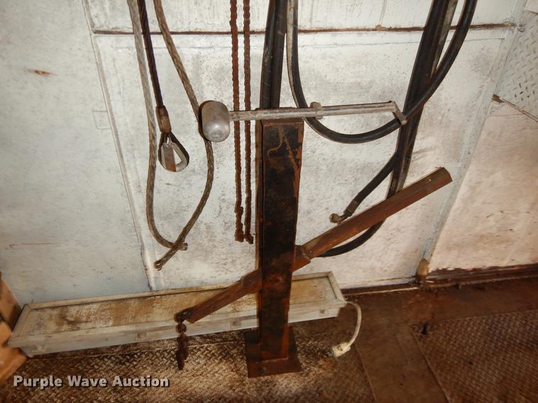 image for item EZ9909 Oil field dog house