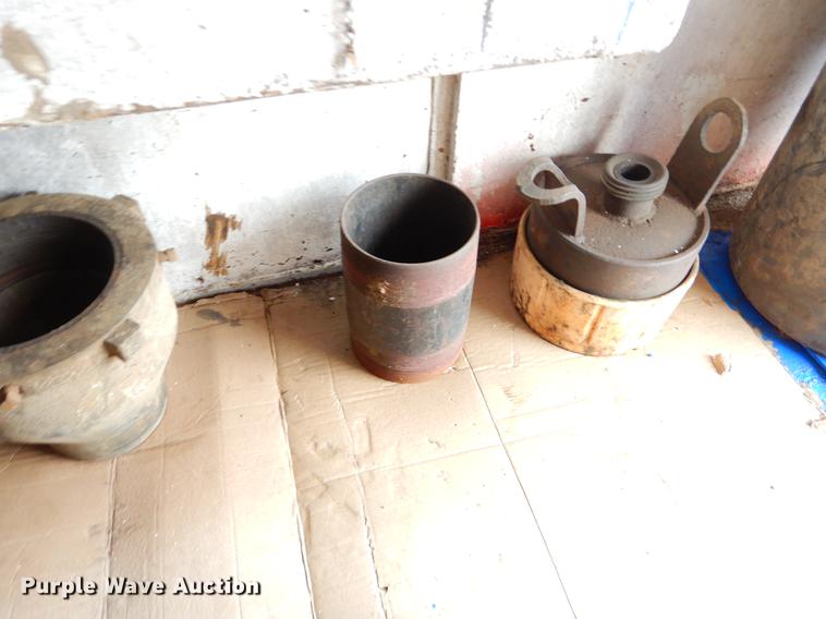 image for item EZ9909 Oil field dog house