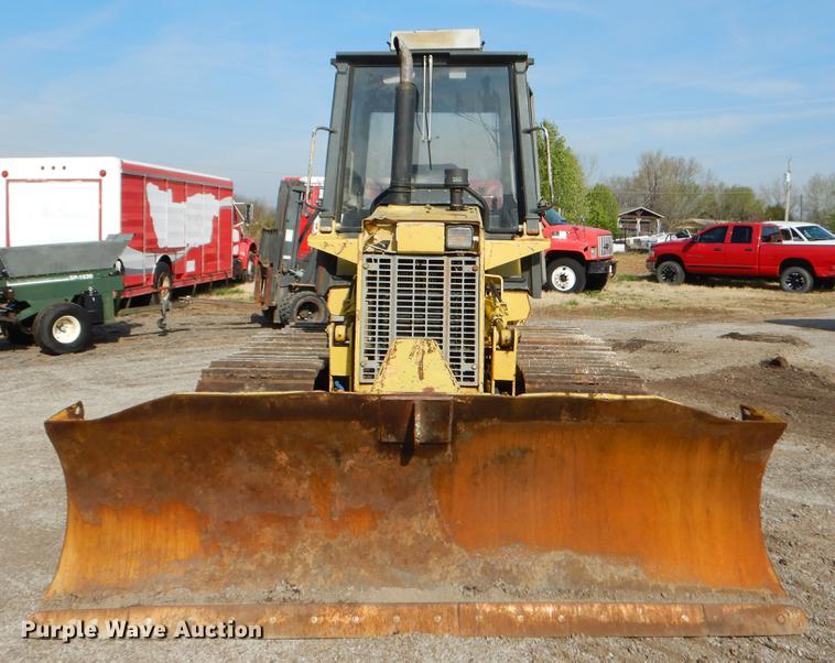 image for item EZ9955 1993 Komatsu D37P dozer
