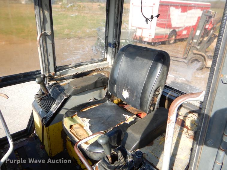 image for item EZ9955 1993 Komatsu D37P dozer