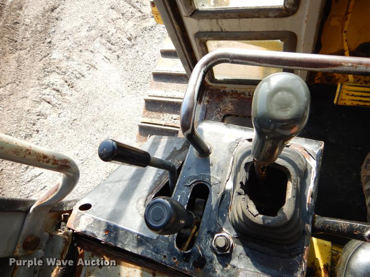 image for item EZ9955 1993 Komatsu D37P dozer