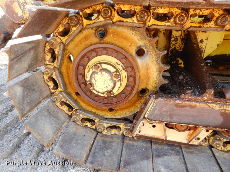 image for item EZ9955 1993 Komatsu D37P dozer