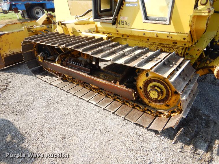 image for item EZ9955 1993 Komatsu D37P dozer