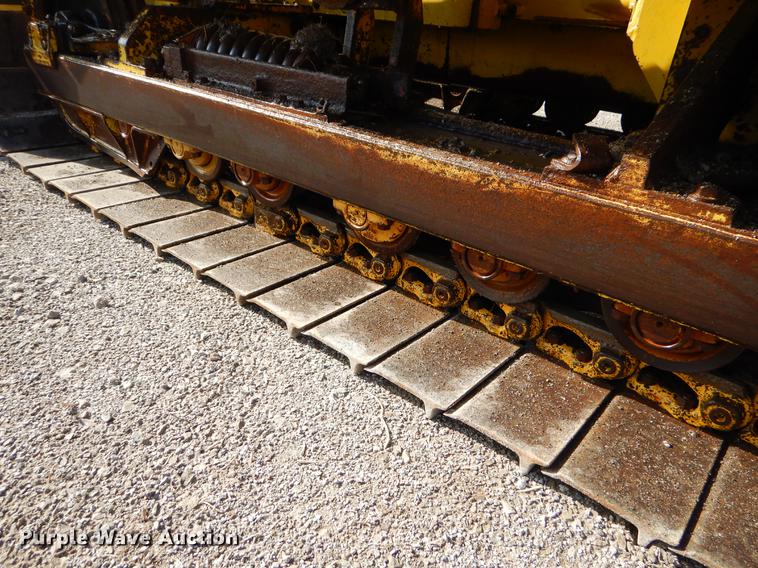 image for item EZ9955 1993 Komatsu D37P dozer