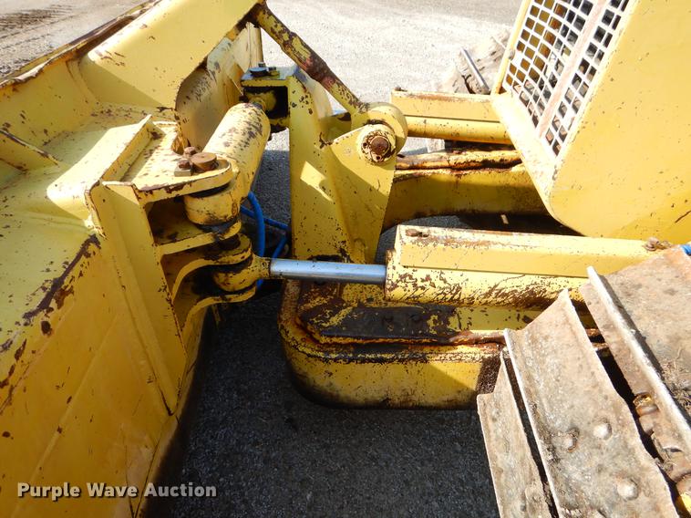 image for item EZ9955 1993 Komatsu D37P dozer