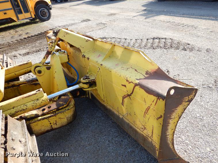 image for item EZ9955 1993 Komatsu D37P dozer