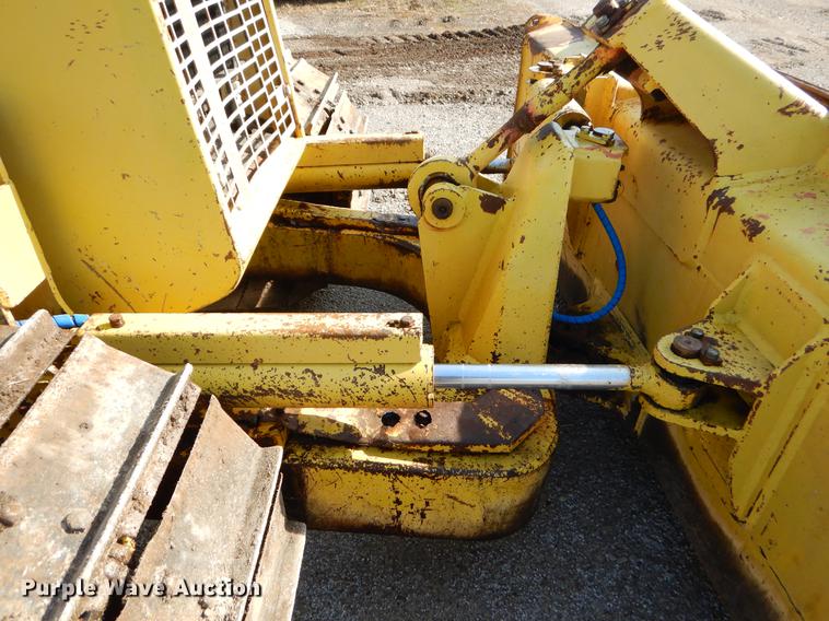 image for item EZ9955 1993 Komatsu D37P dozer