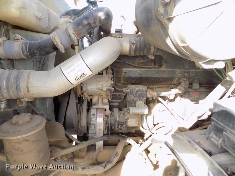 image for item FH9028 1997 Ford Louisville truck cab and chassis