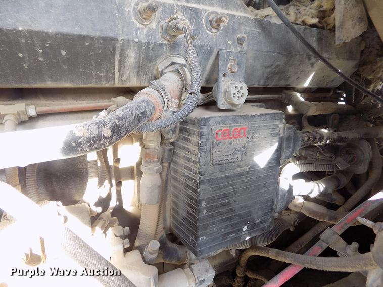 image for item FH9028 1997 Ford Louisville truck cab and chassis