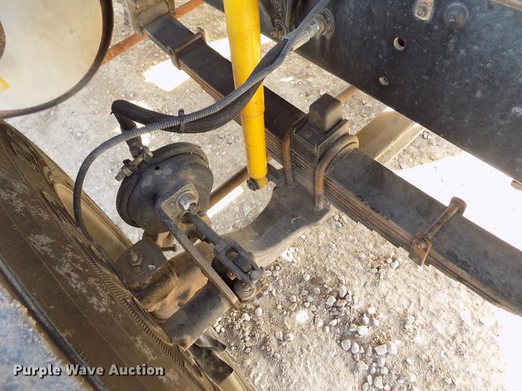 image for item FH9028 1997 Ford Louisville truck cab and chassis