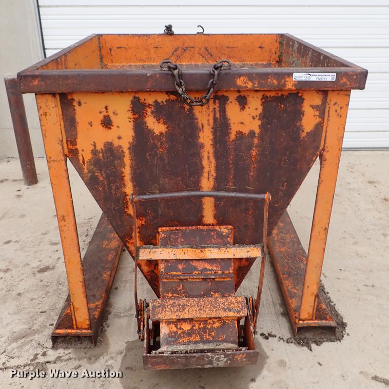 image for item FN9761 Steel concrete bucket