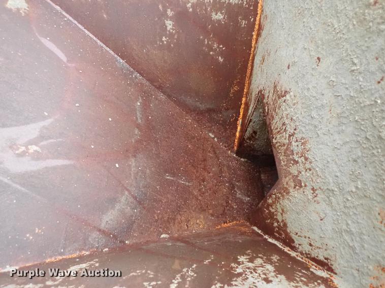 image for item FN9761 Steel concrete bucket