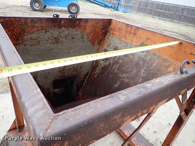 image for item FN9761 Steel concrete bucket