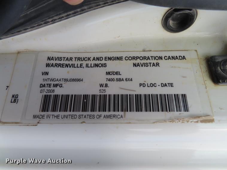 image for item L1482 2009 International 7400 digger derrick truck